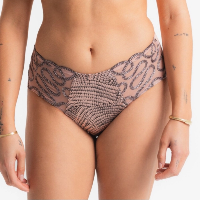 Louisa Bracq Louisa Bracq divine shorty